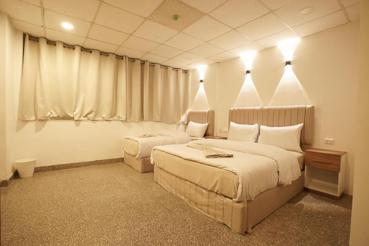 Hotel Caca 3*