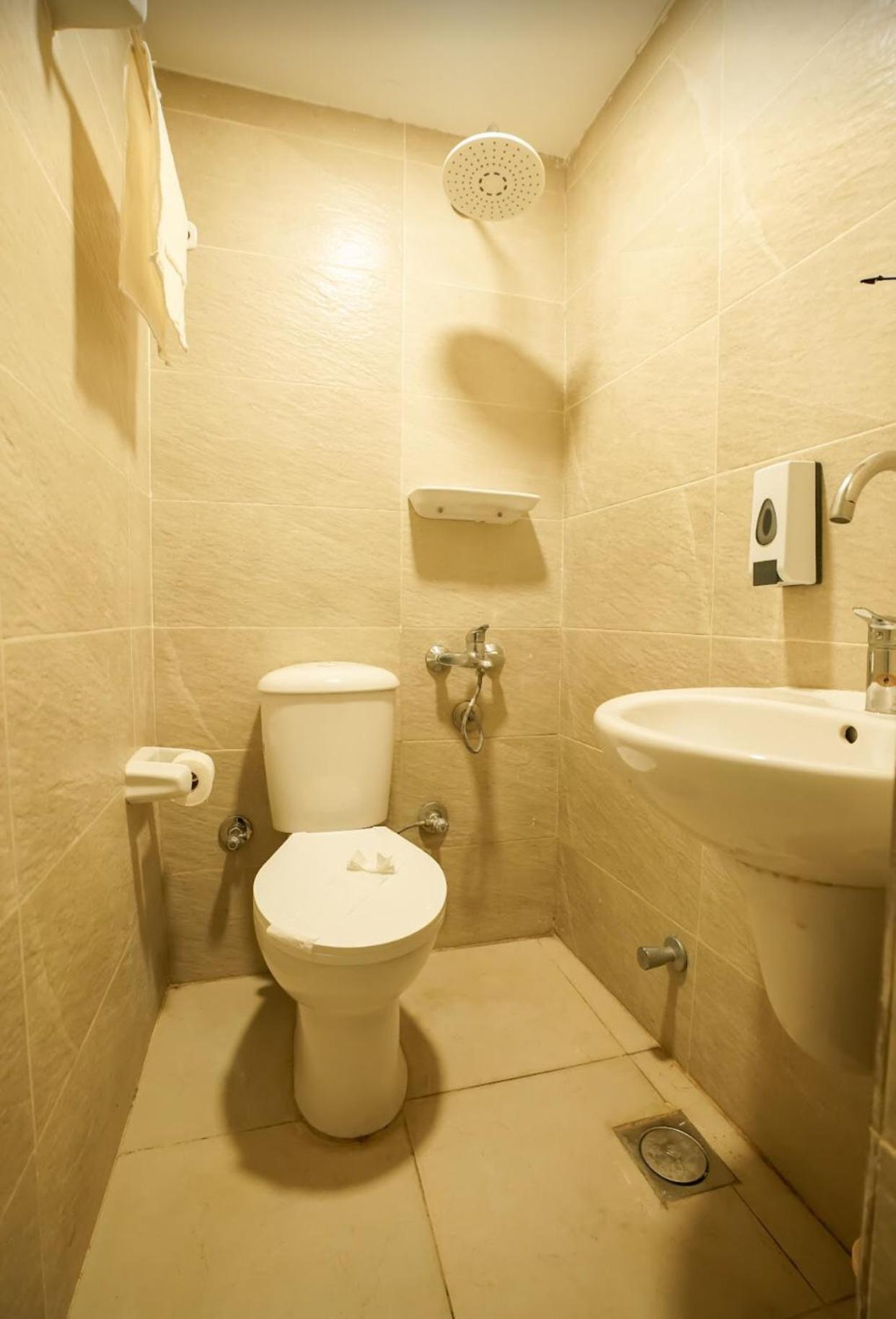 Hotel Caca 3*